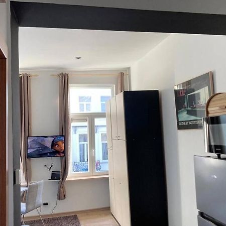 Magnifique Studio Au 2Eme Etage, A Proximite De La Gare Du Midi! Bruksela Zewnętrze zdjęcie