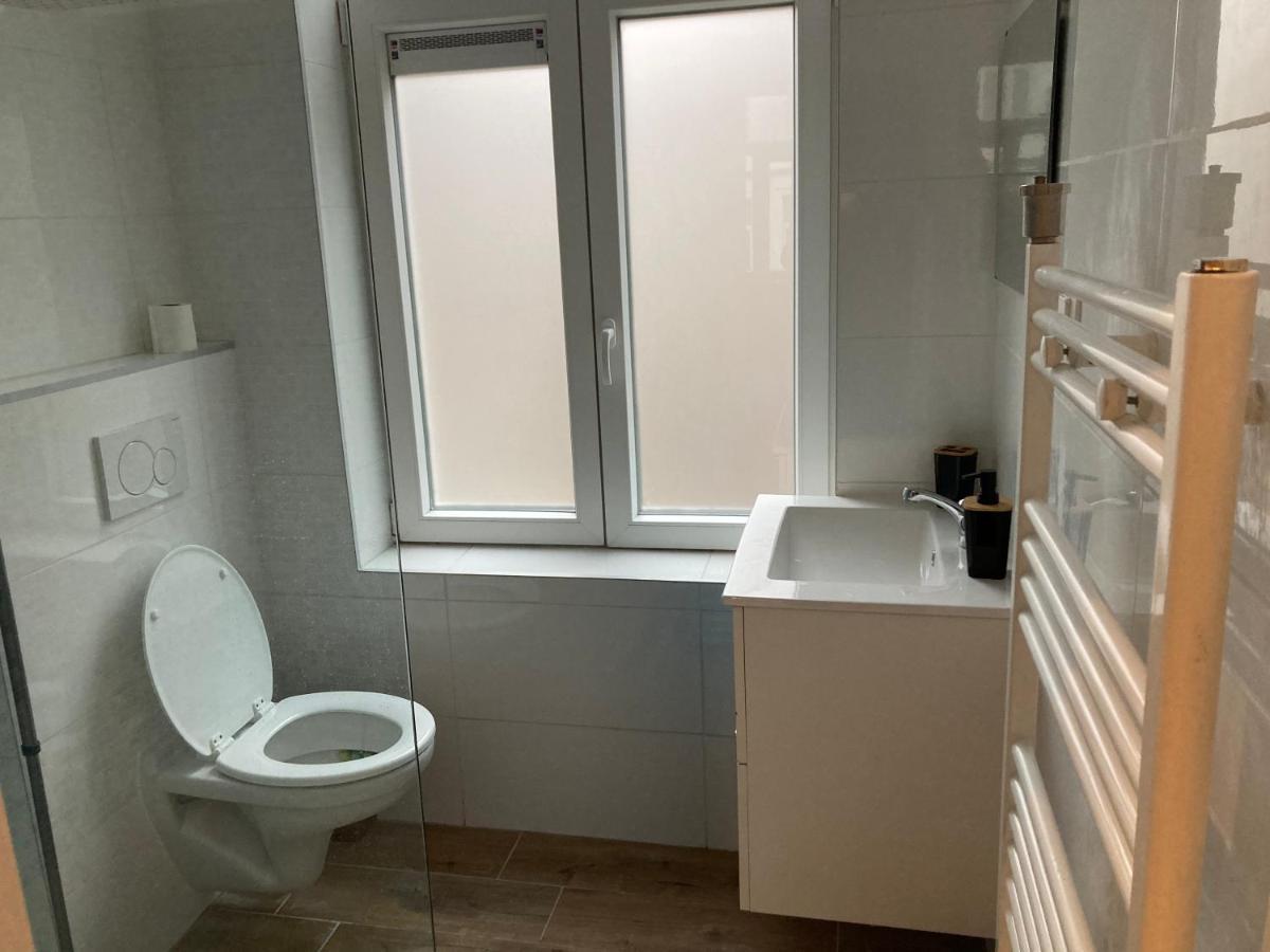 Magnifique Studio Au 2Eme Etage, A Proximite De La Gare Du Midi! Bruksela Zewnętrze zdjęcie